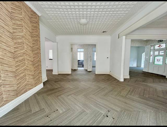 420M² OFFICE TO LET IN WINDERMERE
